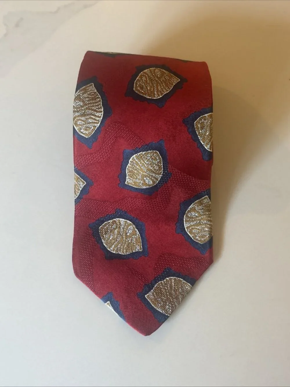 Vintage yApre For Tom James Red Medallion Silk Tie Made In USA Necktie